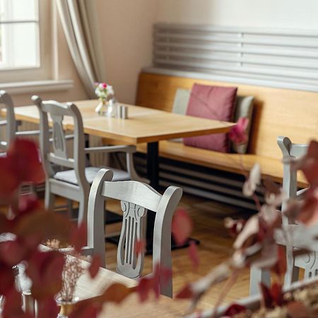 Hotel Zamecek Janovicky Broumov Extérieur photo